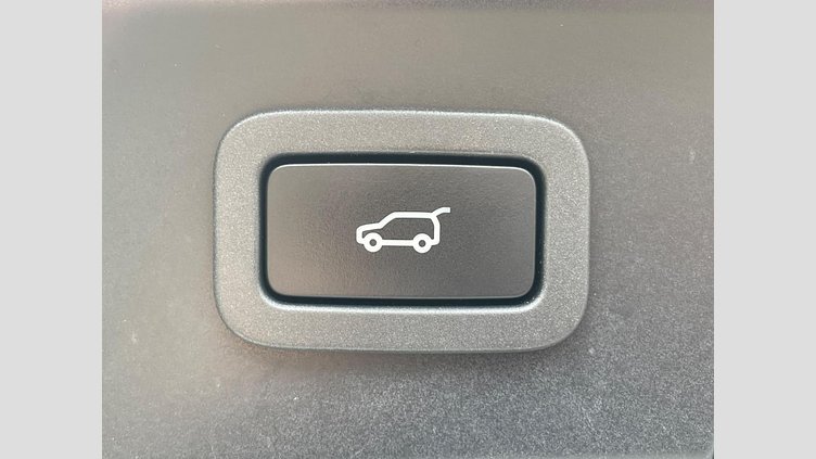 2018 認定中古車 Land Rover Range Rover Velar フジホワイト P300 S