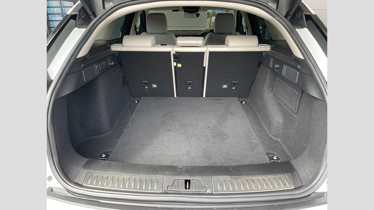 2018 認定中古車 Land Rover Range Rover Velar フジホワイト P300 S