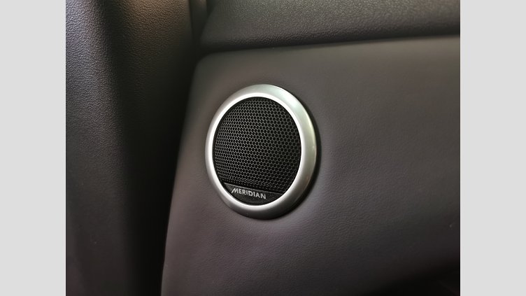 2024 認定中古車 Land Rover Range Rover Evoque サントリーニブラック プラグインハイブリッド（ガソリン） Standard Wheelbase DYNAMIC HSE