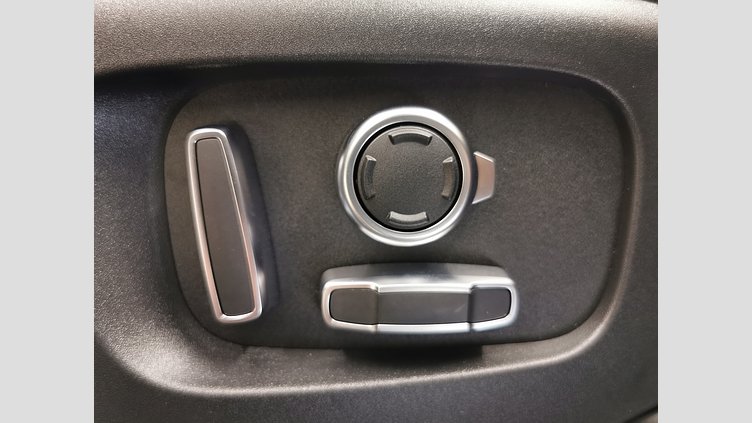 2024 認定中古車 Land Rover Range Rover Evoque サントリーニブラック プラグインハイブリッド（ガソリン） Standard Wheelbase DYNAMIC HSE