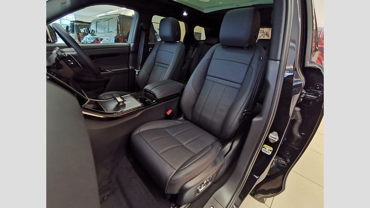 2024 認定中古車 Land Rover Range Rover Evoque サントリーニブラック プラグインハイブリッド（ガソリン） Standard Wheelbase DYNAMIC HSE