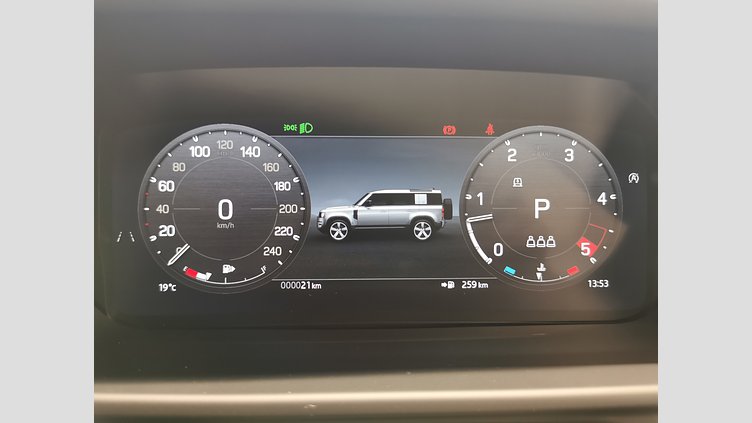 2025 認定中古車 Land Rover Defender 110 シリコンシルバー D350 ディーゼルマイルドハイブリッド S