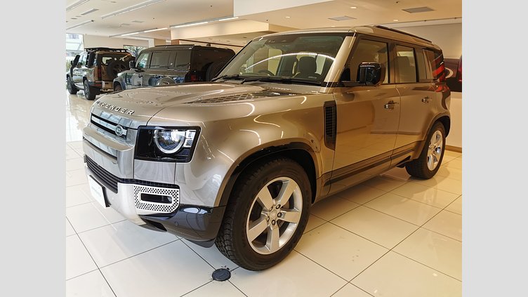 2025 認定中古車 Land Rover Defender 110 シリコンシルバー D350 ディーゼルマイルドハイブリッド S