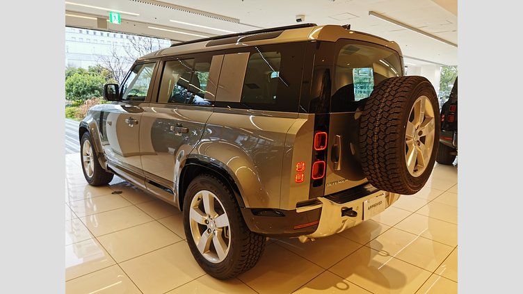 2025 認定中古車 Land Rover Defender 110 シリコンシルバー D350 ディーゼルマイルドハイブリッド S