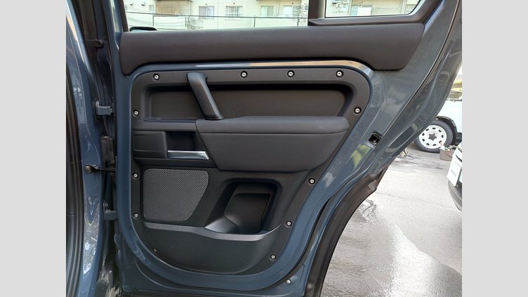2021 認定中古車 Land Rover Defender 110 タスマンブルー P300 AWD（AT） P300 ベース