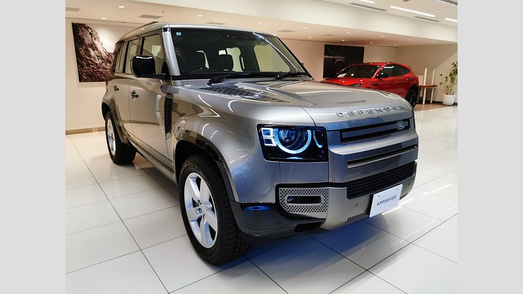 2025 認定中古車 Land Rover Defender 110 シリコンシルバー D350 ディーゼルマイルドハイブリッド X-Dynamic HSE