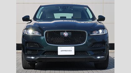 F-Pace 77