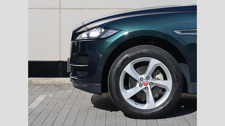 2016 認定中古車 Jaguar F-Pace British Racing Green D200 プレステージ