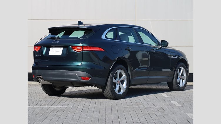 2016 認定中古車 Jaguar F-Pace British Racing Green D200 プレステージ