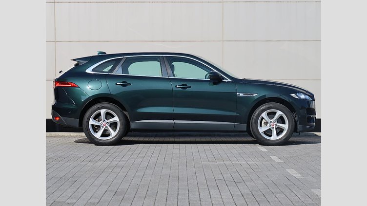 2016 認定中古車 Jaguar F-Pace British Racing Green D200 プレステージ