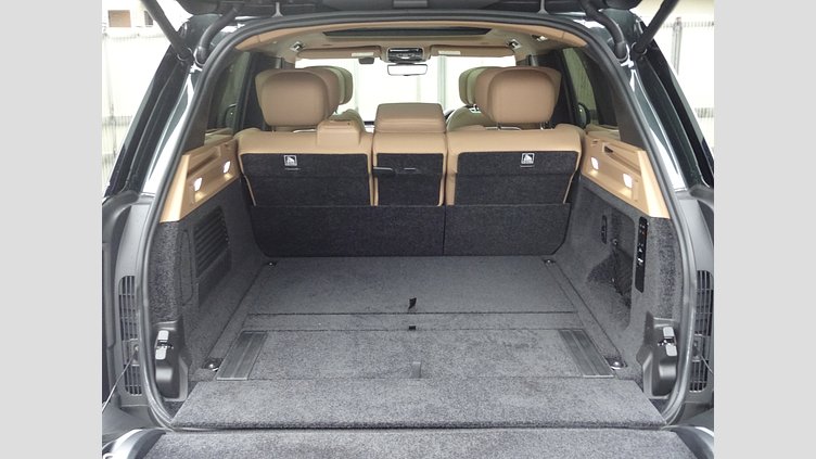 2024 認定中古車 Land Rover Range Rover ベルグレイヴィアグリーン D300 AWD MHEV（AT） スタンダードホイールベース Autobiography