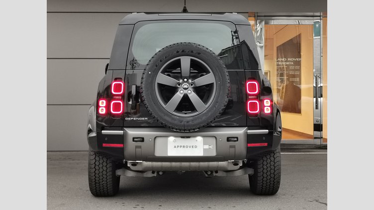 2024 認定中古車 Land Rover Defender 110 サントリーニブラック P300 ガソリン X-Dynamic SE