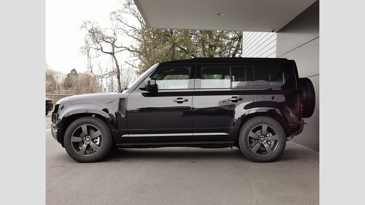 2024 認定中古車 Land Rover Defender 110 サントリーニブラック P300 ガソリン X-Dynamic SE