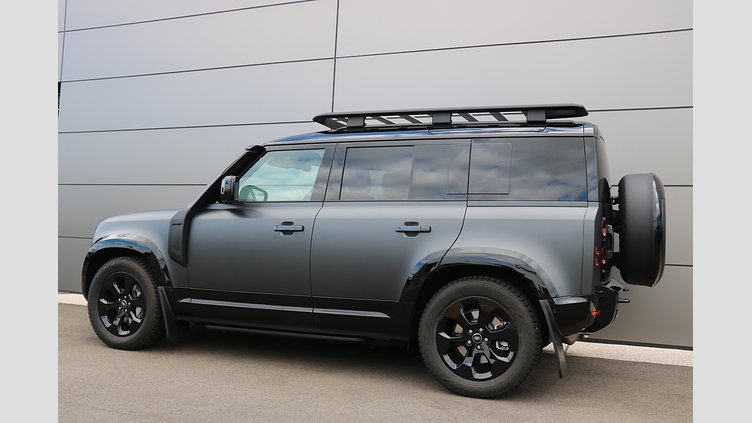 2025 認定中古車 Land Rover Defender 110 カルパチアングレイ D350 ディーゼルマイルドハイブリッド X-Dynamic SE