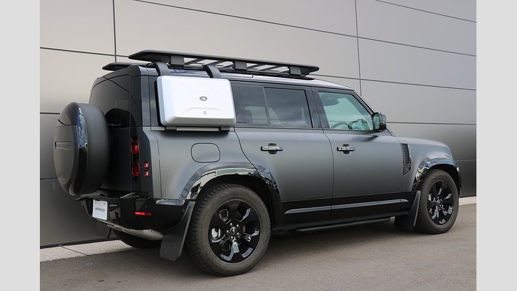 2025 認定中古車 Land Rover Defender 110 カルパチアングレイ D350 ディーゼルマイルドハイブリッド X-Dynamic SE
