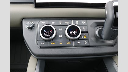 Defender 110 31