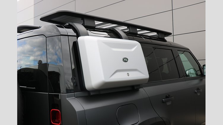 2025 認定中古車 Land Rover Defender 110 カルパチアングレイ D350 ディーゼルマイルドハイブリッド X-Dynamic SE