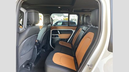 Defender 110 34