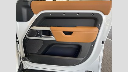 Defender 110 35