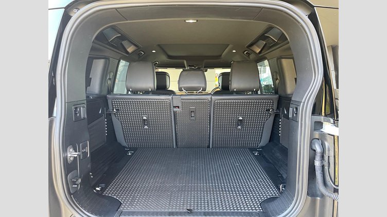 2023 認定中古車 Land Rover Defender 110 フジホワイト D300 AWD（AT） X-DYNAMIC HSE
