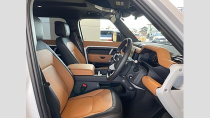 Defender 110 5