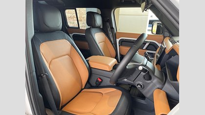 Defender 110 29