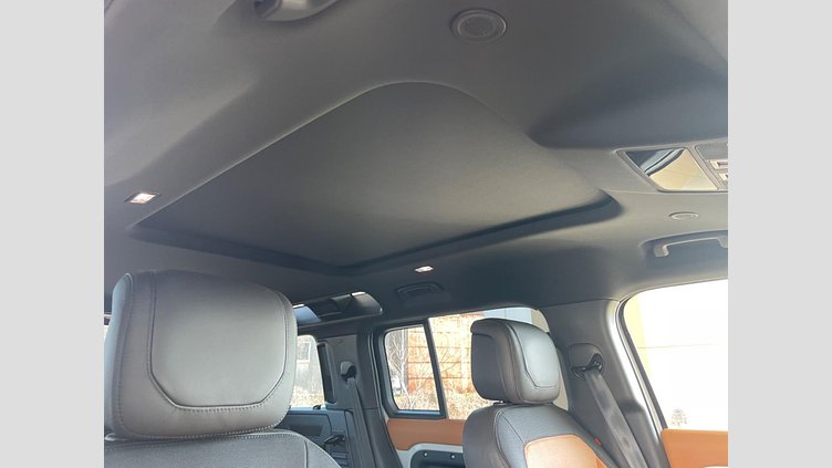2023 認定中古車 Land Rover Defender 110 フジホワイト D300 AWD（AT） X-DYNAMIC HSE