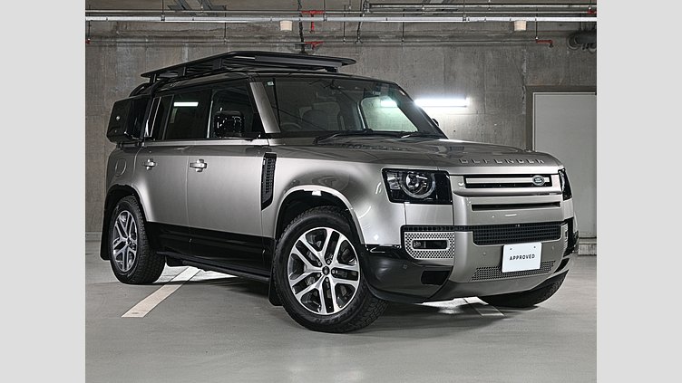 2024 認定中古車 Land Rover Defender 110 シリコンシルバー D350 ディーゼルマイルドハイブリッド X-Dynamic SE