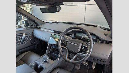 Discovery Sport 9