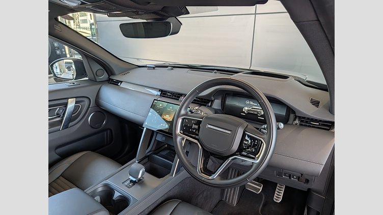 2024 認定中古車 Land Rover Discovery Sport カルパチアングレイ プラグインハイブリッド（ガソリン） 標準ホイール Dynamic HSE
