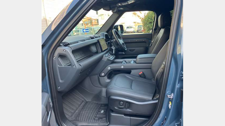 2025 認定中古車 Land Rover Defender 110 タスマンブルー D350 ディーゼルマイルドハイブリッド X-Dynamic HSE