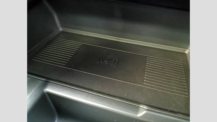 2024 認定中古車 Land Rover Range Rover Evoque フジホワイト プラグインハイブリッド（ガソリン） Standard Wheelbase DYNAMIC HSE