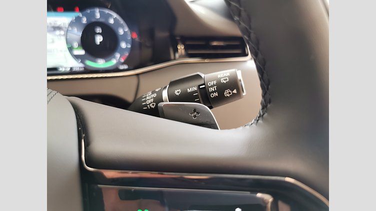 2024 認定中古車 Land Rover Range Rover Evoque フジホワイト プラグインハイブリッド（ガソリン） Standard Wheelbase DYNAMIC HSE