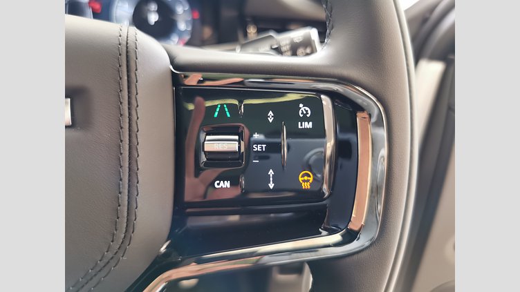 2024 認定中古車 Land Rover Range Rover Evoque フジホワイト プラグインハイブリッド（ガソリン） Standard Wheelbase DYNAMIC HSE