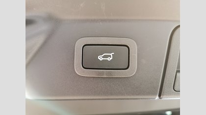 Range Rover Velar 17