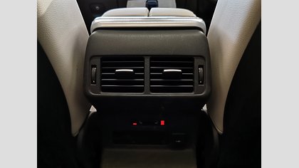 Range Rover Velar 10