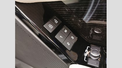 Range Rover Velar 20