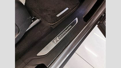 Range Rover Velar 12