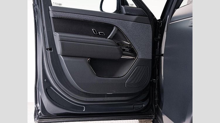 2024 認定中古車 Land Rover Range Rover Sport カルパチアングレイ D300マイルドハイブリッド スタンダードホイールベース Dynamic SE