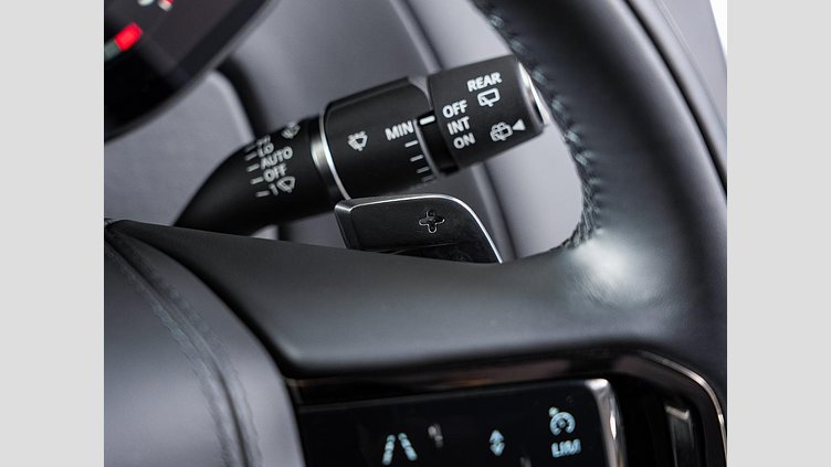 2024 認定中古車 Land Rover Range Rover Sport カルパチアングレイ D300マイルドハイブリッド スタンダードホイールベース Dynamic SE