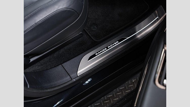 2024 認定中古車 Land Rover Range Rover Sport カルパチアングレイ D300マイルドハイブリッド スタンダードホイールベース Dynamic SE