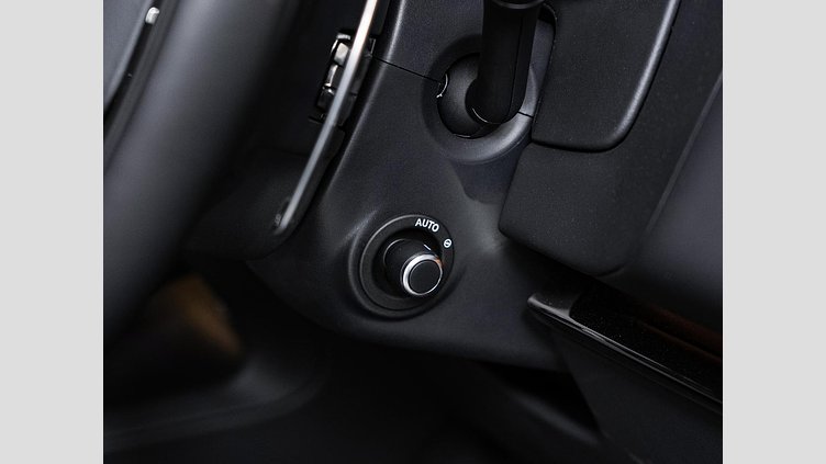 2024 認定中古車 Land Rover Range Rover Sport カルパチアングレイ D300マイルドハイブリッド スタンダードホイールベース Dynamic SE