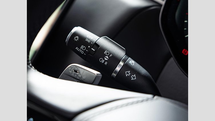 2024 認定中古車 Land Rover Range Rover Sport カルパチアングレイ D300マイルドハイブリッド スタンダードホイールベース Dynamic SE