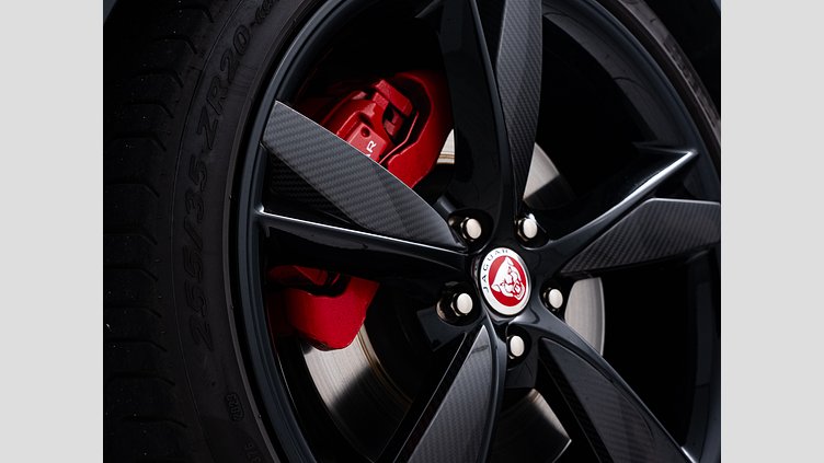 2018 認定中古車 Jaguar F-Type Narvik Black 2.0 litre i4P Petrol R-Dynamic　クーペ　P300