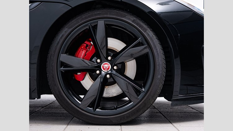 2018 認定中古車 Jaguar F-Type Narvik Black 2.0 litre i4P Petrol R-Dynamic　クーペ　P300