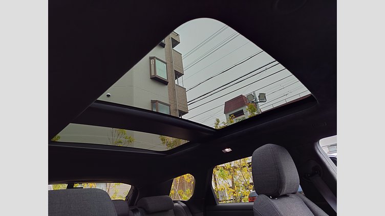 2024 認定中古車 Land Rover Range Rover Evoque ソウルパールシルバー P300eプラグインハイブリッド（ガソリン） スタンダードホイールベース AUTOBIOGRAPHY