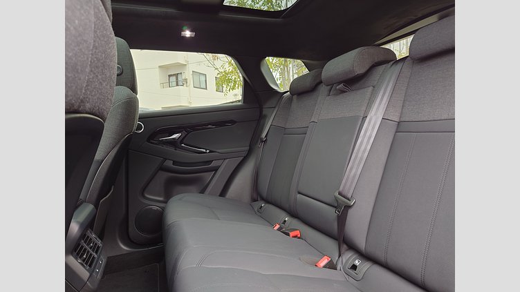 2024 認定中古車 Land Rover Range Rover Evoque ソウルパールシルバー P300eプラグインハイブリッド（ガソリン） スタンダードホイールベース AUTOBIOGRAPHY