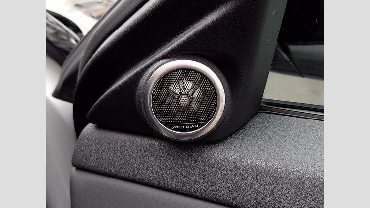 2024 認定中古車 Land Rover Range Rover Evoque ソウルパールシルバー P300eプラグインハイブリッド（ガソリン） スタンダードホイールベース AUTOBIOGRAPHY