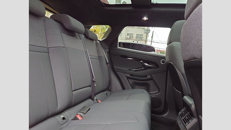 2024 認定中古車 Land Rover Range Rover Evoque ソウルパールシルバー P300eプラグインハイブリッド（ガソリン） スタンダードホイールベース AUTOBIOGRAPHY