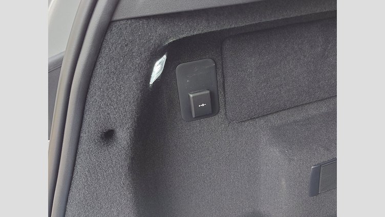 2024 認定中古車 Land Rover Range Rover Evoque ソウルパールシルバー P300eプラグインハイブリッド（ガソリン） スタンダードホイールベース AUTOBIOGRAPHY